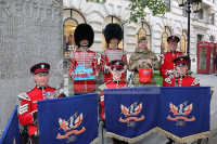 LONDON POPPY DAY  7697